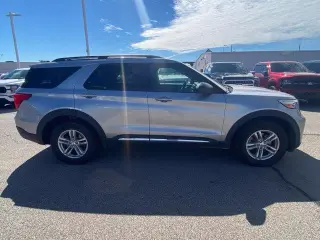 Ford Explorer 2022 AWD XLT 4dr SUV