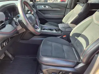 Ford Explorer 2025 AWD ST 4p SUV