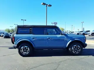Ford Bronco 2024 4x4 Outer Banks 4dr SUV
