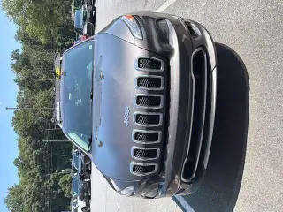 Jeep Cherokee 2018 4x4 Overland 4p SUV