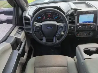 Ford F-250 Super Duty 2021 4x4 XL 4p Cab Camioneta de carga estándar