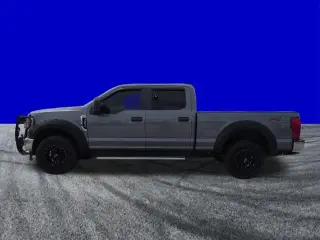 Ford F-250 Super Duty 2021 4x4 XL 4p Cab Camioneta de carga estándar