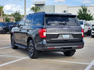 Ford Expedition 2024 4x2 XLT 4p SUV