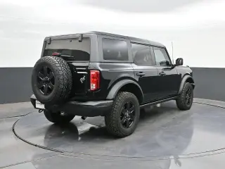 Ford Bronco 2024 4x4 Black Diamond 4p SUV