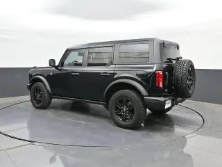 Ford Bronco 2024 4x4 Black Diamond 4p SUV