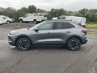 Ford Escape Hybrid 2026 AWD Platinum 4p SUV