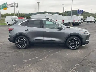 Ford Escape Hybrid 2026 AWD Platinum 4p SUV