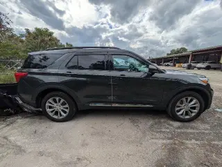 Ford Explorer 2024 AWD XLT 4p SUV