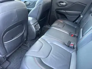 Jeep Cherokee 2019 4x4 Trailhawk 4dr SUV