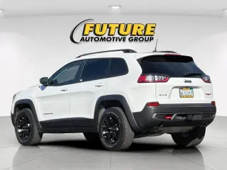 Jeep Cherokee 2019 4x4 Trailhawk 4dr SUV