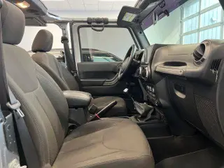 Jeep Wrangler 2017 4x4 Sport 2p SUV