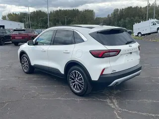 Ford Escape híbrido enchufable 2024 PHEV 4 puertas SUV