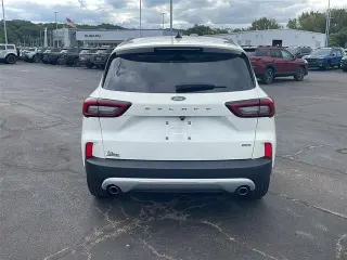 Ford Escape híbrido enchufable 2024 PHEV 4 puertas SUV