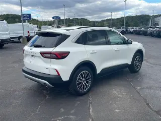 Ford Escape híbrido enchufable 2024 PHEV 4 puertas SUV