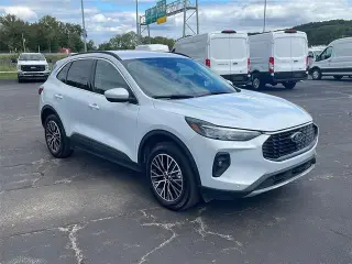Ford Escape híbrido enchufable 2026 PHEV SUV 4 puertas