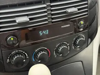 2005 Toyota Sienna LE