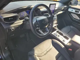 Ford Explorer 2023 AWD ST SUV de 4 puertas