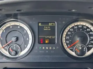 Ram 1500 Classic 2019 4x4 Warlock 4p Cabaína de Tripulación 5.5 pies BA Camioneta