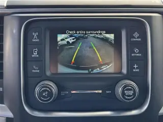 Ram 1500 Classic 2019 4x4 Warlock 4p Cabaína de Tripulación 5.5 pies BA Camioneta