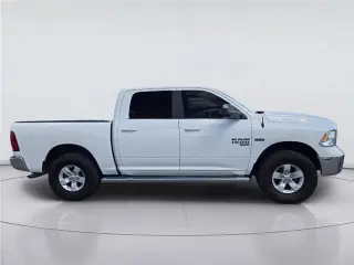 Ram 1500 Classic 2019 4x4 Warlock 4p Cabaína de Tripulación 5.5 pies BA Camioneta