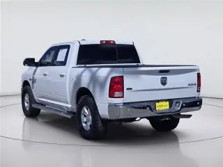 Ram 1500 Classic 2019 4x4 Warlock 4p Cabaína de Tripulación 5.5 pies BA Camioneta
