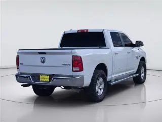 Ram 1500 Classic 2019 4x4 Warlock 4p Cabaína de Tripulación 5.5 pies BA Camioneta