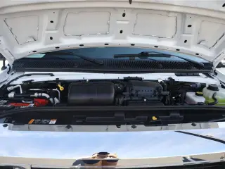 Ford E-Series 2024 E-350 SD 2 puertas entre ejes 138 pulgadas SRW chasis partido