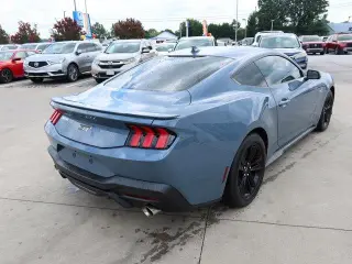 Ford Mustang 2025 GT Premium 2d Fastback