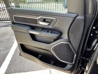 Ram 1500 2024 4x2 Laramie 4p Cab Crew 5.6 ft. SB Pickup