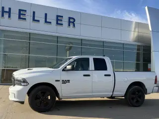 Ram 1500 Classic 2019 4x4 Tradesman 4p Quad Cab 6.3 pies SB Camioneta