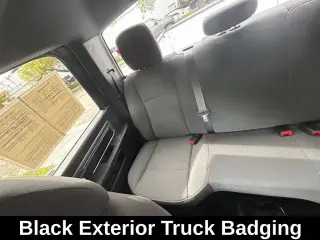 Ram 1500 Clásico 2024 4x4 SLT 4dr Crew Cab 5.5 ft. SB Camioneta