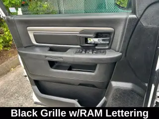 Ram 1500 Clásico 2024 4x4 SLT 4dr Crew Cab 5.5 ft. SB Camioneta