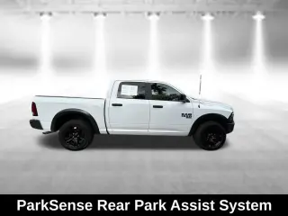 Ram 1500 Clásico 2024 4x4 SLT 4dr Crew Cab 5.5 ft. SB Camioneta