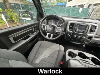 Ram 1500 Clásico 2024 4x4 SLT 4dr Crew Cab 5.5 ft. SB Camioneta
