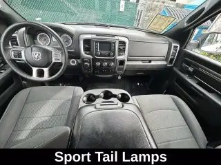 Ram 1500 Clásico 2024 4x4 SLT 4dr Crew Cab 5.5 ft. SB Camioneta