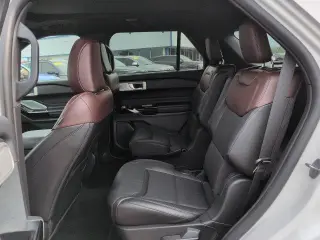 Ford Explorer 2022 AWD Platinum 4dr SUV