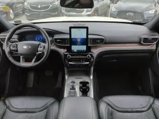 Ford Explorer 2022 AWD Platinum 4dr SUV
