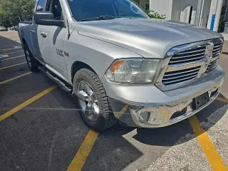Ram 1500 2015 4x2 SLT 4dr Quad Cab 6.3 ft. SB Pickup