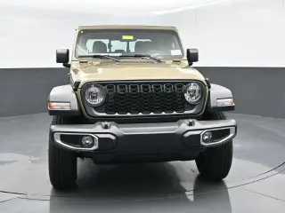 Jeep Gladiator 2025 4x4 Sport 4dr Crew Cab 5.0 ft. SB
