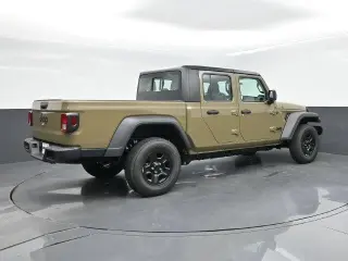 Jeep Gladiator 2025 4x4 Sport 4dr Crew Cab 5.0 ft. SB