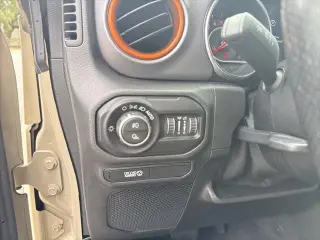 Jeep Gladiator 2020 4x4 Mojave 4p Cab de Tripulación 5.0 ft. SB