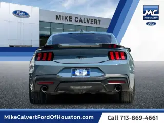 Ford Mustang 2024 EcoBoost 2dr Fastback