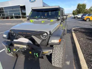Jeep Gladiator 2020 4x4 Sport 4dr Crew Cab 5.0 ft. SB