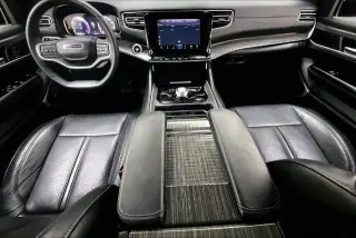 Jeep Wagoneer L 2024 4x4 Serie II 4 SUV