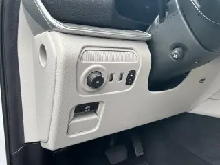 Jeep Wagoneer 2024 4x2 Serie II 4p SUV