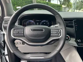 Jeep Wagoneer 2024 4x2 Serie II 4p SUV