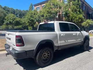 Ram 1500 2019 4x4 Rebel 4p Crew Cab 5.6 ft. SB Pickup