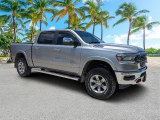 Ram 1500 2019 4x4 Laramie 4dr Crew Cab 5.6 ft. SB Pickup
