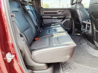 Ram 1500 2025 4x4 Laramie 4dr Crew Cab 5.6 ft. SB Pickup español