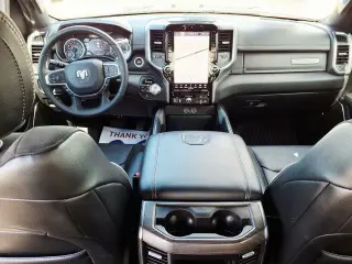 Ram 1500 2025 4x4 Laramie 4dr Crew Cab 5.6 ft. SB Pickup español